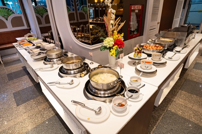 曼谷高CP值住宿！皇家本佳大酒店，市景豪華房坐擁180度夜景。