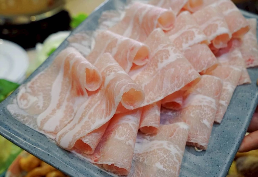 火鍋控必收！似錦涮30+種時蔬火鍋料飲料吃到飽，還有似錦堂蛋捲當甜點！