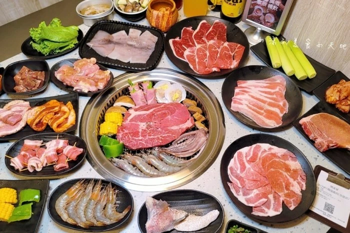 火鍋控必收！似錦涮30+種時蔬火鍋料飲料吃到飽，還有似錦堂蛋捲當甜點！