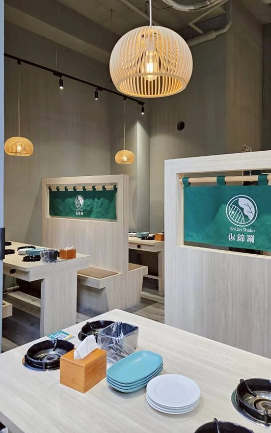 火鍋控必收！似錦涮30+種時蔬火鍋料飲料吃到飽，還有似錦堂蛋捲當甜點！