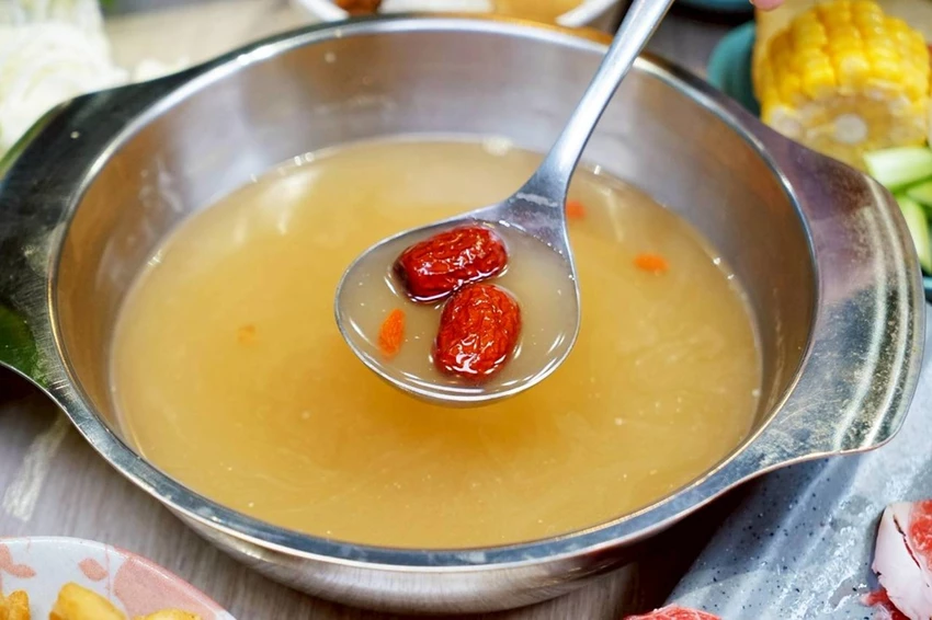 火鍋控必收！似錦涮30+種時蔬火鍋料飲料吃到飽，還有似錦堂蛋捲當甜點！