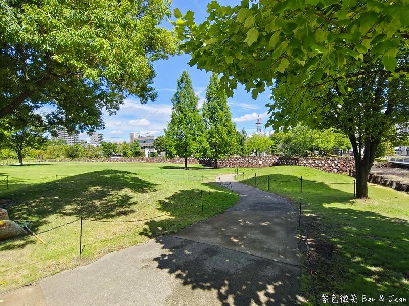 【永旺夢樂城則名古屋武花園&則武之森】蔦屋書店超大書牆、吉卜力龍貓瓷器、永旺商場美食餐廳、百元商店3co