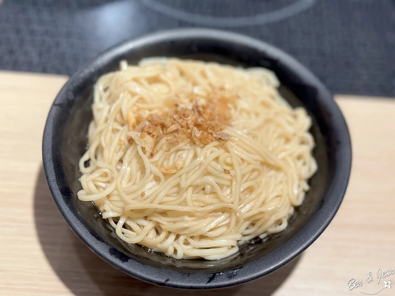 【不一羊一碗小羊肉】人氣必點紅燒羊肉湯， 湯頭內用可免費喝到飽