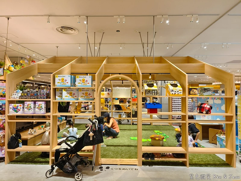 【永旺夢樂城則名古屋武花園&則武之森】蔦屋書店超大書牆、吉卜力龍貓瓷器、永旺商場美食餐廳、百元商店3co