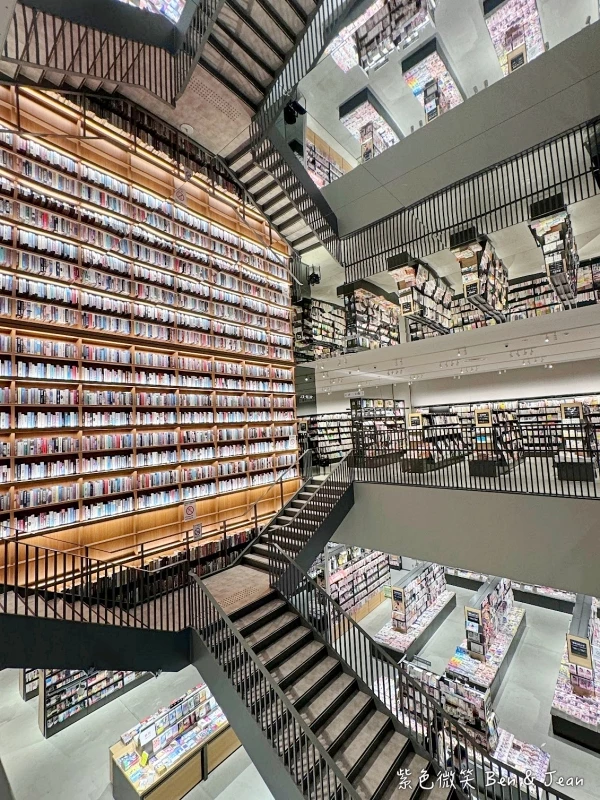 【永旺夢樂城則名古屋武花園&則武之森】蔦屋書店超大書牆、吉卜力龍貓瓷器、永旺商場美食餐廳、百元商店3co