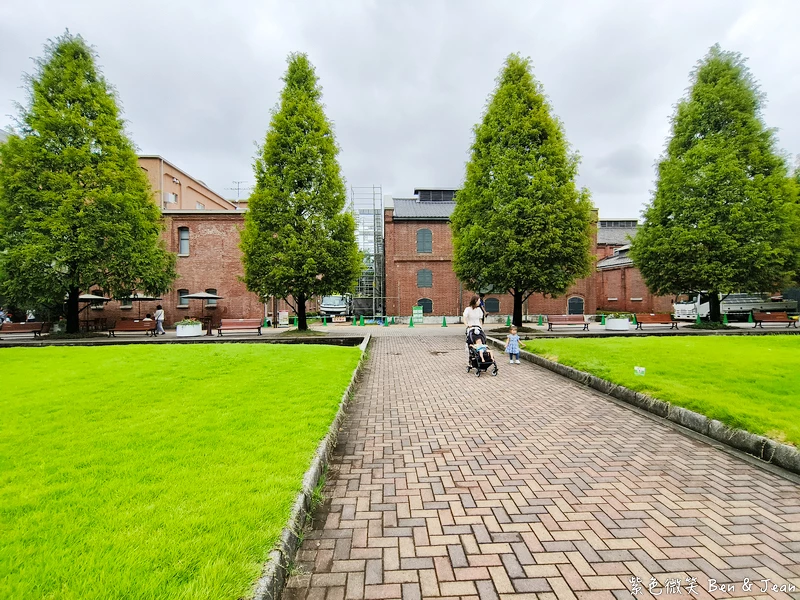 【永旺夢樂城則名古屋武花園&則武之森】蔦屋書店超大書牆、吉卜力龍貓瓷器、永旺商場美食餐廳、百元商店3co