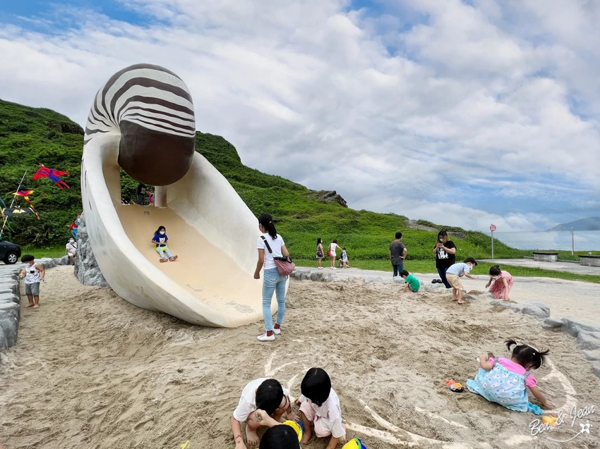 【正濱漁港】基隆必遊景點彩色小漁村、阿根納造船廠，光雕秀～美食餐廳景點一次報給你