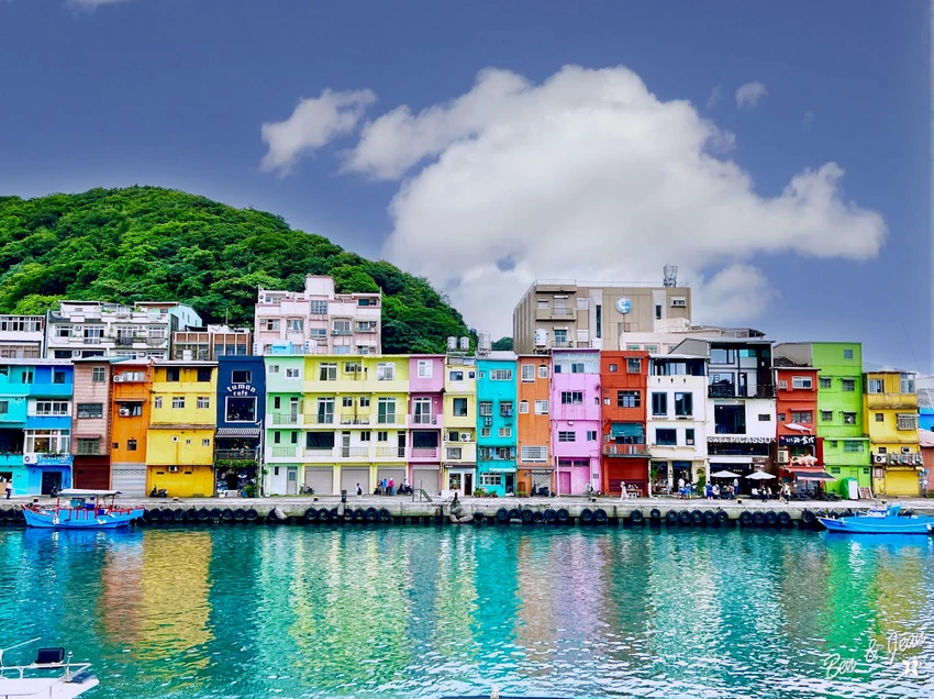 【正濱漁港】基隆必遊景點彩色小漁村、阿根納造船廠，光雕秀～美食餐廳景點一次報給你