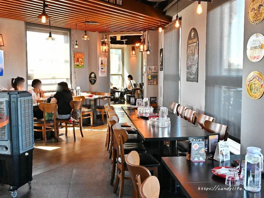 ABV閣樓餐酒館板橋府中店｜隱身在高樓中歐陸餐酒館，主打多款特造型義大利麵，尾牙春酒優惠開跑 - 糖糖's...