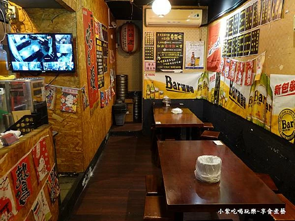雞老闆桶仔雞萬隆店-1用餐區.jpg