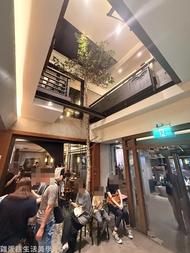 【花蓮食記】王記茶舖人文茶堂(中山店) - 花蓮版春水堂，珍珠奶茶奶味很香濃