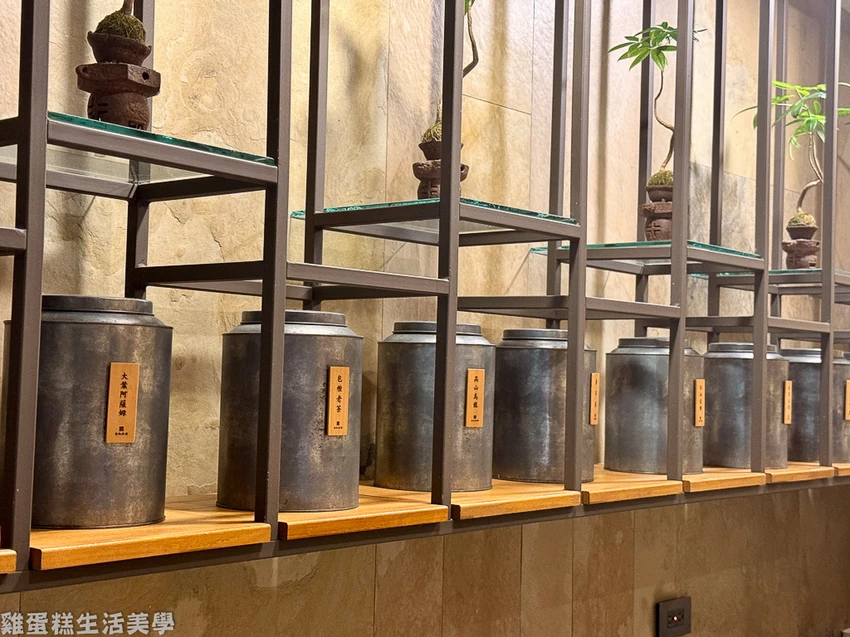 【花蓮食記】王記茶舖人文茶堂(中山店) - 花蓮版春水堂，珍珠奶茶奶味很香濃