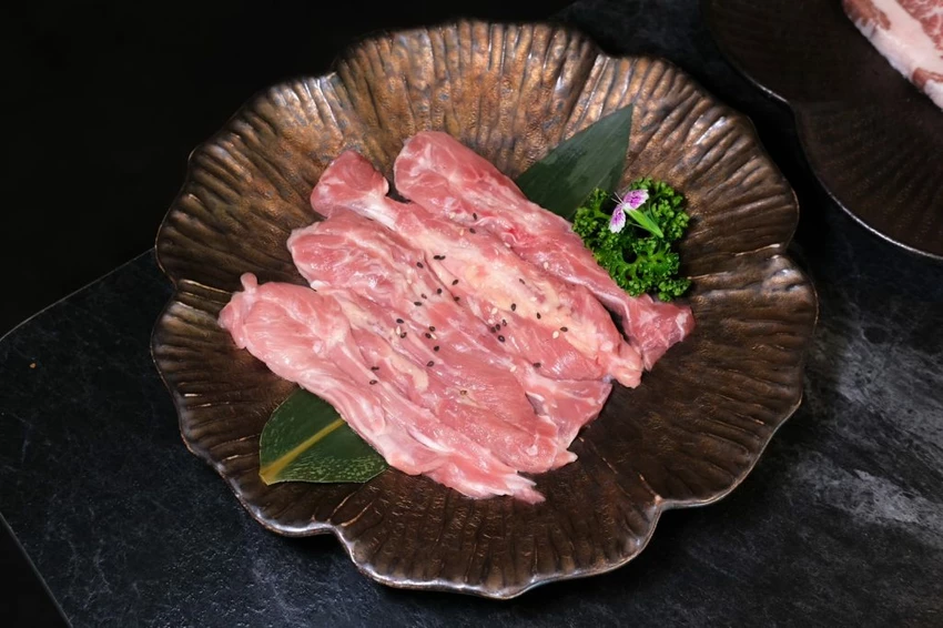 1928燒肉總鋪｜高雄最美夕陽的海景燒肉店，超浮誇海鮮食材一次滿足!!!