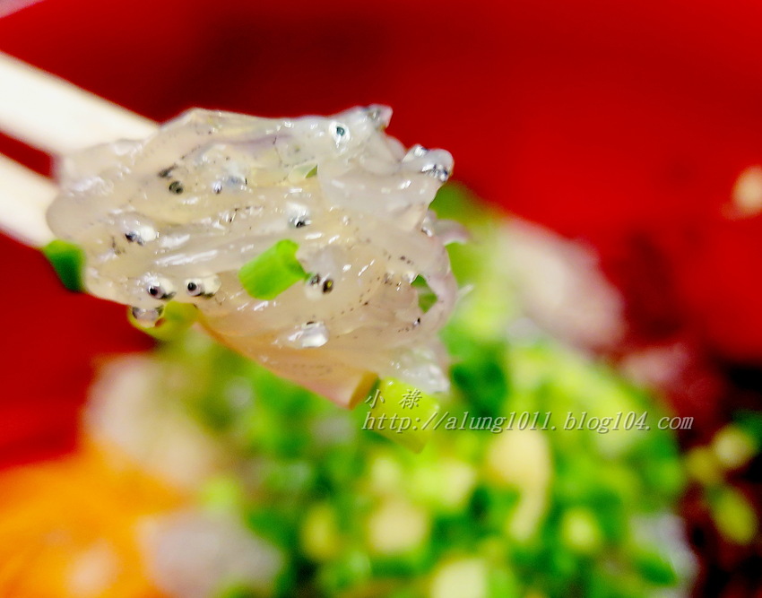 湘南 / 藤澤 / 來到江之島必嚐名物!!! ..魩仔魚丼飯~