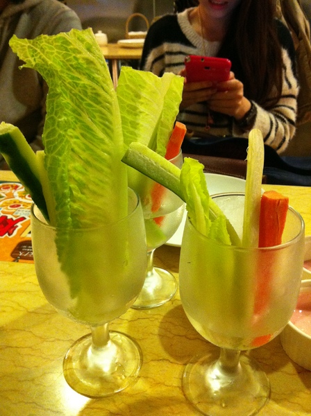 woodstone 木石餐廳：吃到飽的義大利麵PIZZA及炸物不錯~但~挑嘴朋友應該不會愛~