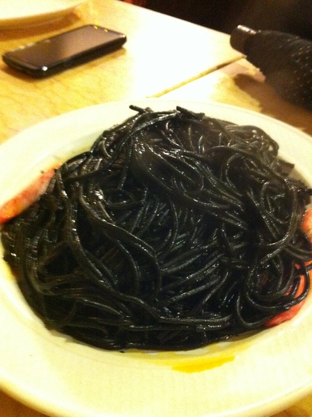 woodstone 木石餐廳：吃到飽的義大利麵PIZZA及炸物不錯~但~挑嘴朋友應該不會愛~