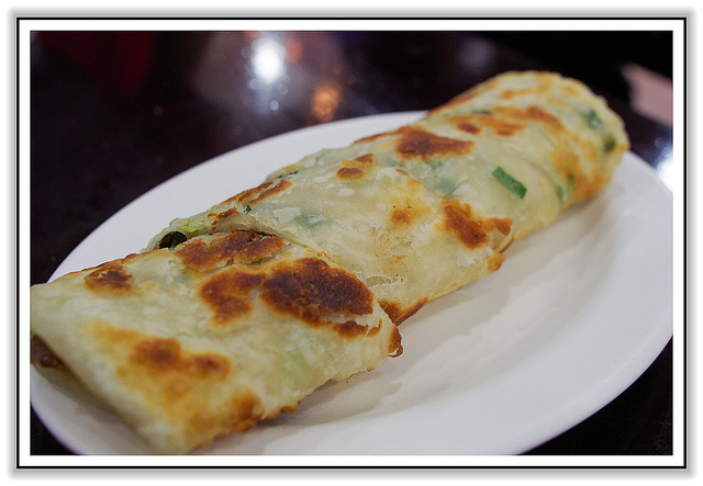 ＜食記＞東區平價巷弄美食： 皮薄餡多 小心湯汁爆口-東區紫琳　