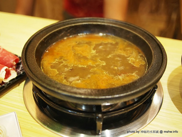 劉一鍋迷你火鍋：【食記】DIY的樂趣？重慶麻辣風的味味一品鍋 @ 台中西屯-劉一鍋台灣迷你石頭鍋
