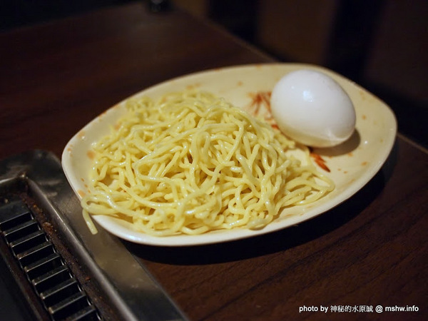 月島文字燒(台中店)：【食記】味道一般,DIY免服務費的大阪燒物店 @ 台中西屯-逢甲夜市-月島文字燒-台中店