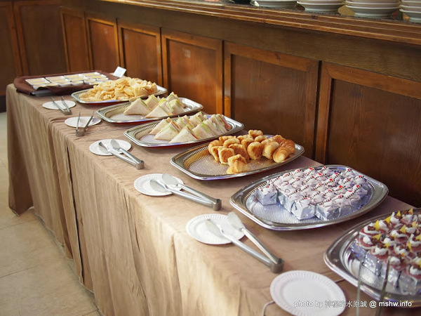 Yummy Cafe：【食記】鴨子湖畔聊爆肝 @ 新竹香山-中華大學-Yummy Cafe-兩講學堂