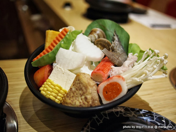 劉一鍋迷你火鍋：【食記】DIY的樂趣？重慶麻辣風的味味一品鍋 @ 台中西屯-劉一鍋台灣迷你石頭鍋