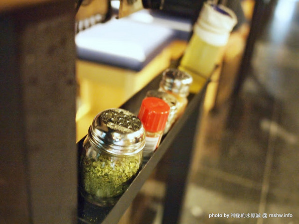 月島文字燒(台中店)：【食記】味道一般,DIY免服務費的大阪燒物店 @ 台中西屯-逢甲夜市-月島文字燒-台中店