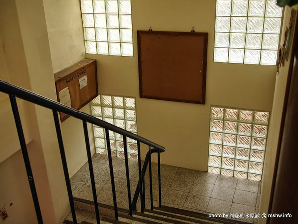 Yummy Cafe：【食記】鴨子湖畔聊爆肝 @ 新竹香山-中華大學-Yummy Cafe-兩講學堂