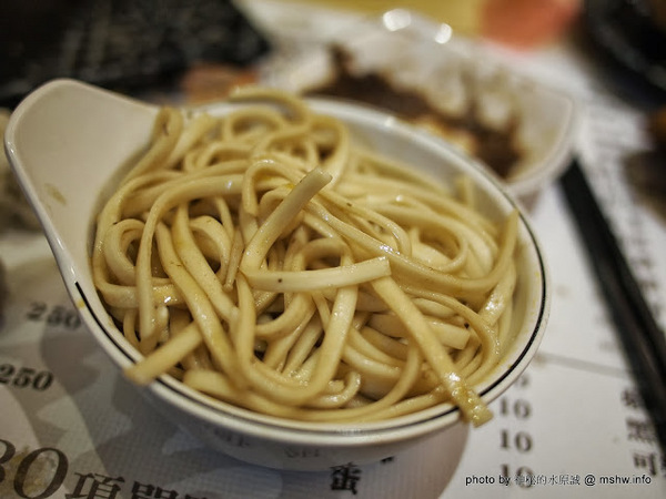 劉一鍋迷你火鍋：【食記】DIY的樂趣？重慶麻辣風的味味一品鍋 @ 台中西屯-劉一鍋台灣迷你石頭鍋