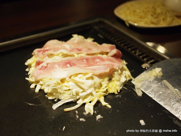 月島文字燒(台中店)：【食記】味道一般,DIY免服務費的大阪燒物店 @ 台中西屯-逢甲夜市-月島文字燒-台中店