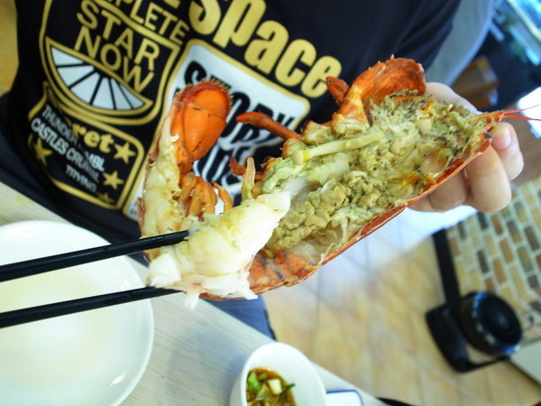 海人廚房:<台北|中山|海鮮餐廳>進擊的波士頓龍蝦之肌肉猛男又來摟~海人廚房 海人廚房:<台北|中山|海鮮餐廳>進擊的波士頓龍蝦之肌肉猛男又來摟~海人廚房