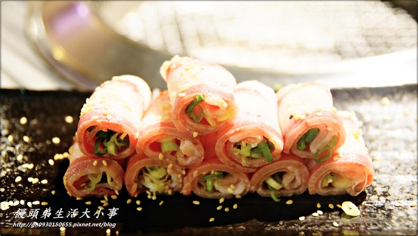 YS碳烤BAR：【食記/新北市】邊吃邊吶喊～超有ＦＵ的燒烤店♪♪YS碳烤BAR♪♪