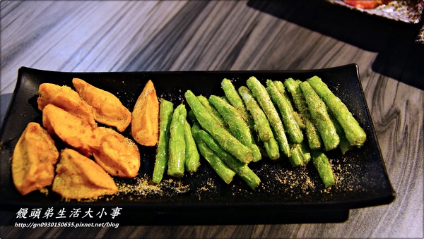 YS碳烤BAR：【食記/新北市】邊吃邊吶喊～超有ＦＵ的燒烤店♪♪YS碳烤BAR♪♪