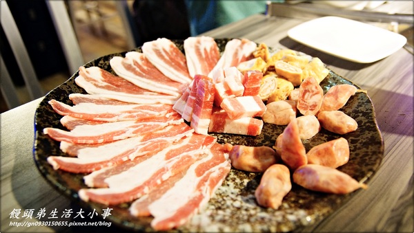 YS碳烤BAR：【食記/新北市】邊吃邊吶喊～超有ＦＵ的燒烤店♪♪YS碳烤BAR♪♪