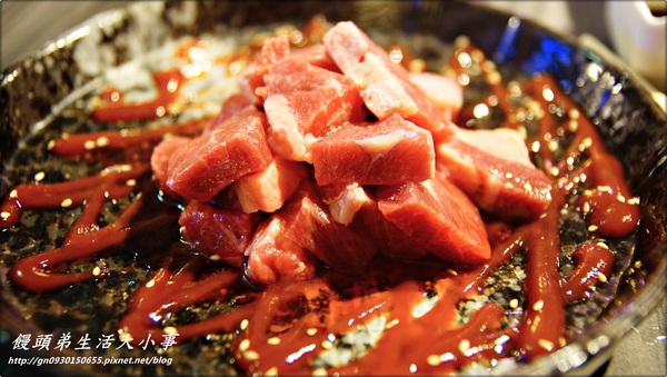 YS碳烤BAR：【食記/新北市】邊吃邊吶喊～超有ＦＵ的燒烤店♪♪YS碳烤BAR♪♪