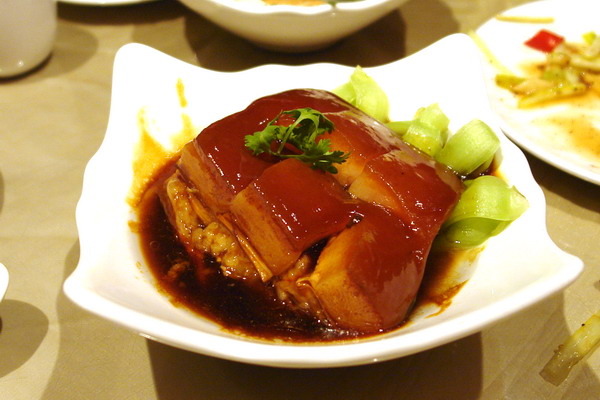 新竹美食周記(七)--東方軒(芙洛麗飯店)--最in的中餐廳--夢幻教堂現身&&&加映好口碑有質感的yummy中餐廳