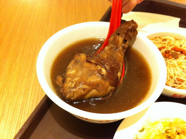 新竹美食周記(四)--papas burger&新光水月&莫凡彼