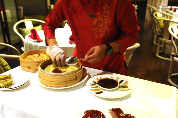 新竹美食周記(七)--東方軒(芙洛麗飯店)--最in的中餐廳--夢幻教堂現身&&&加映好口碑有質感的yummy中餐廳