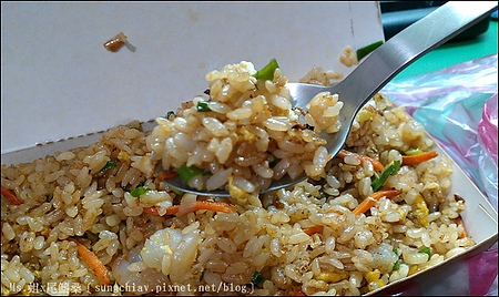 阿山哥快炒：［新北中和］南勢角仁愛街．阿山哥快炒店．60塊的平價炒飯