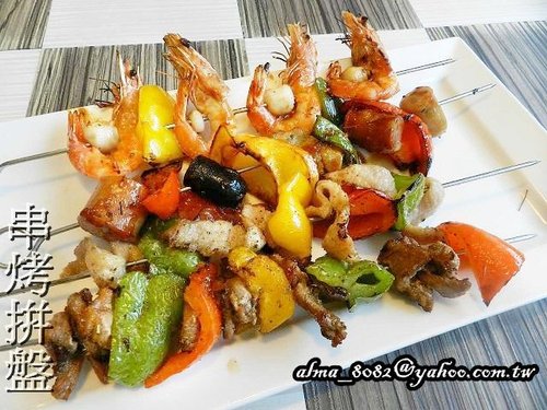 【桃園~ Black Sheep黑羊加州火烤餐廳】氣氛佳‧餐前麵包口感優