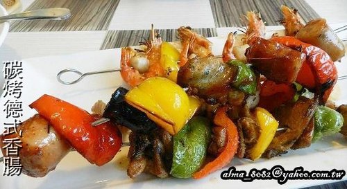 【桃園~ Black Sheep黑羊加州火烤餐廳】氣氛佳‧餐前麵包口感優