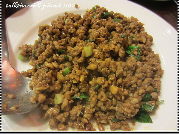 『呷』「新北市新店區」平價雲泰越料理都在宮宴小館