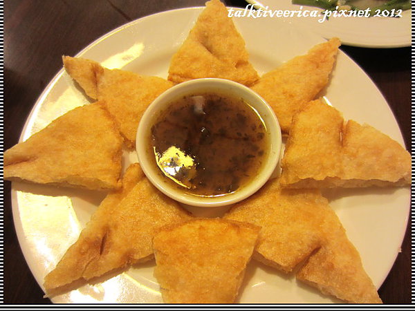 『呷』「新北市新店區」平價雲泰越料理都在宮宴小館