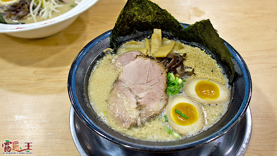 西湖捷運站--豚骨家拉麵