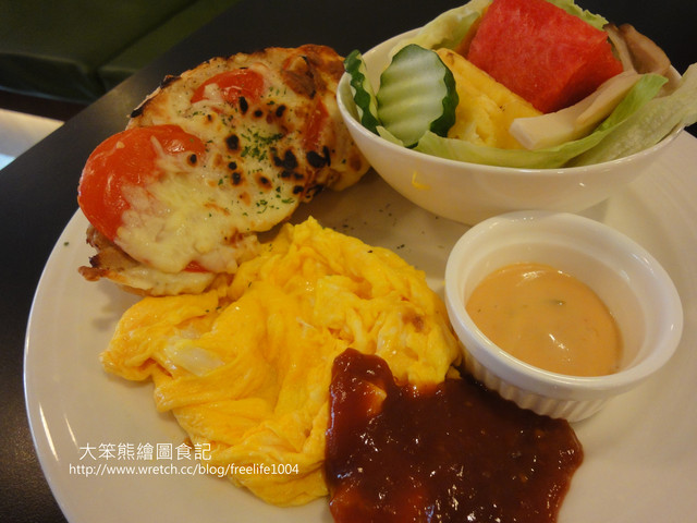 員林  鯊魚咬吐司