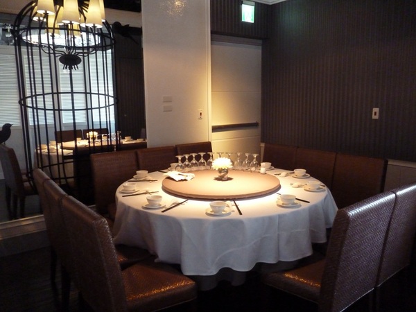 鳥窩窩私房菜(名統百貨店)：蒜泥白肉也能當衣架曬---鳥窩窩私房菜名統百貨店