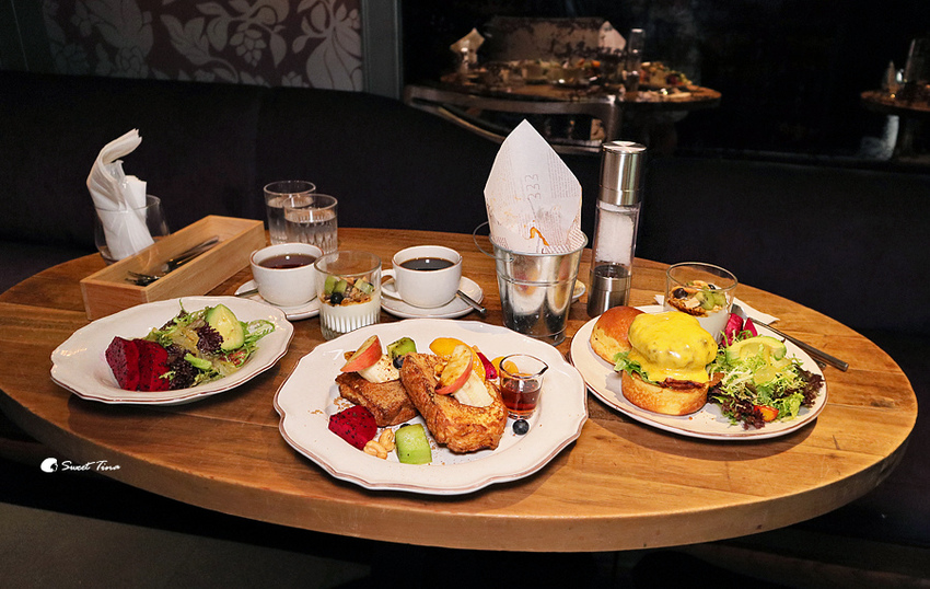 333 RESTAURANT %26; BAR