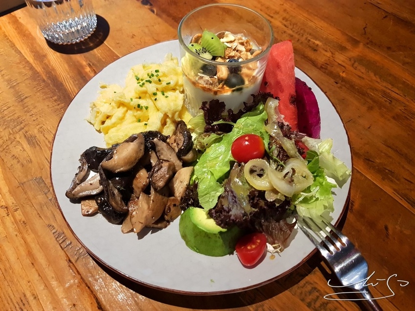 333 RESTAURANT %26; BAR (6).jpg