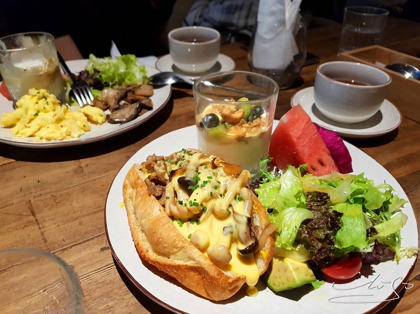 333 RESTAURANT %26; BAR (17).jpg