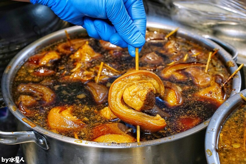 台中深夜控肉飯