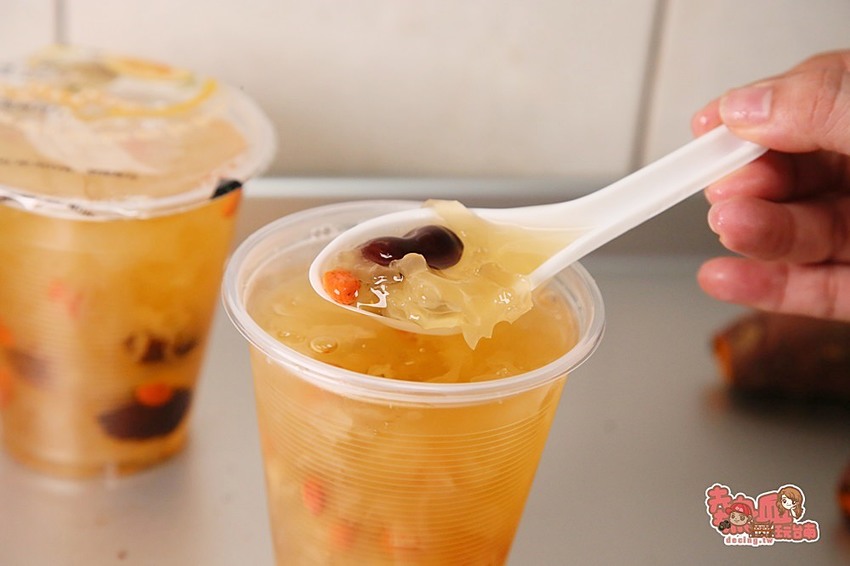 【台南甜點】台南首創彩虹白糖粿，一次讓你吃到六款不同風味白糖粿：台南彩虹白糖粿 - 熱血玩台南。跳躍新世界